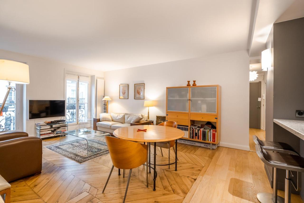 Veeve - Pompidou Hideaway Appartement Parijs Buitenkant foto