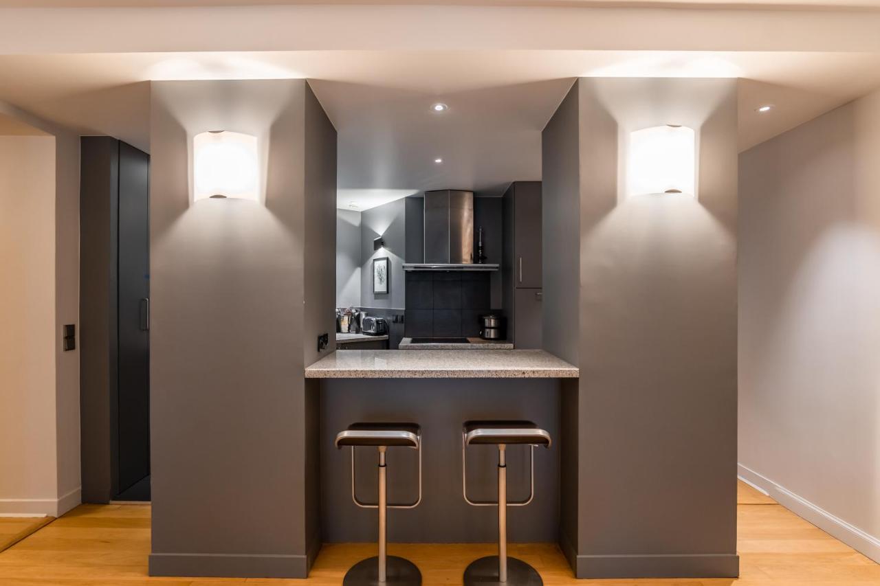 Veeve - Pompidou Hideaway Appartement Parijs Buitenkant foto